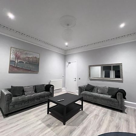Lovely 4 Bedroom 2Nd Floor Walk Up Apartment Edimburgo Exterior foto